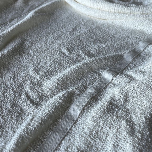 Free People, cream, light weight sweater with a line and cowl neck, size S - Picture 3 of 4